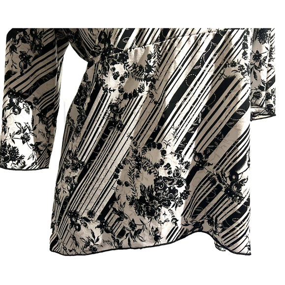 Women’s Vintage La Khaki Black And White Cross Stretch Top in Size Medium 8 10 - Picture 4 of 10